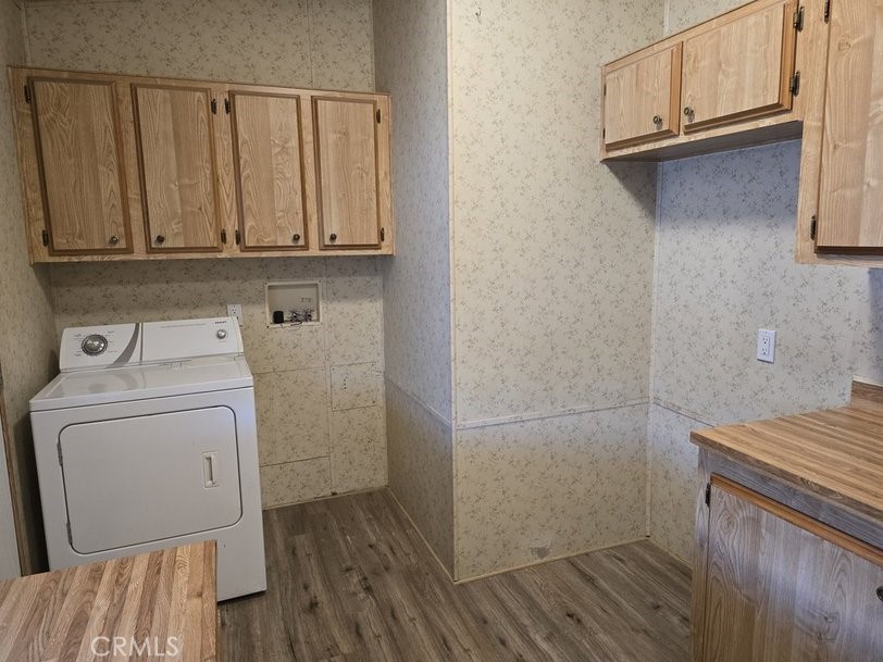 12618 3rd Street, Unit 63 Yucaipa, CA 92399 - Photo 44 of 70 gas dryer, included, no washer.