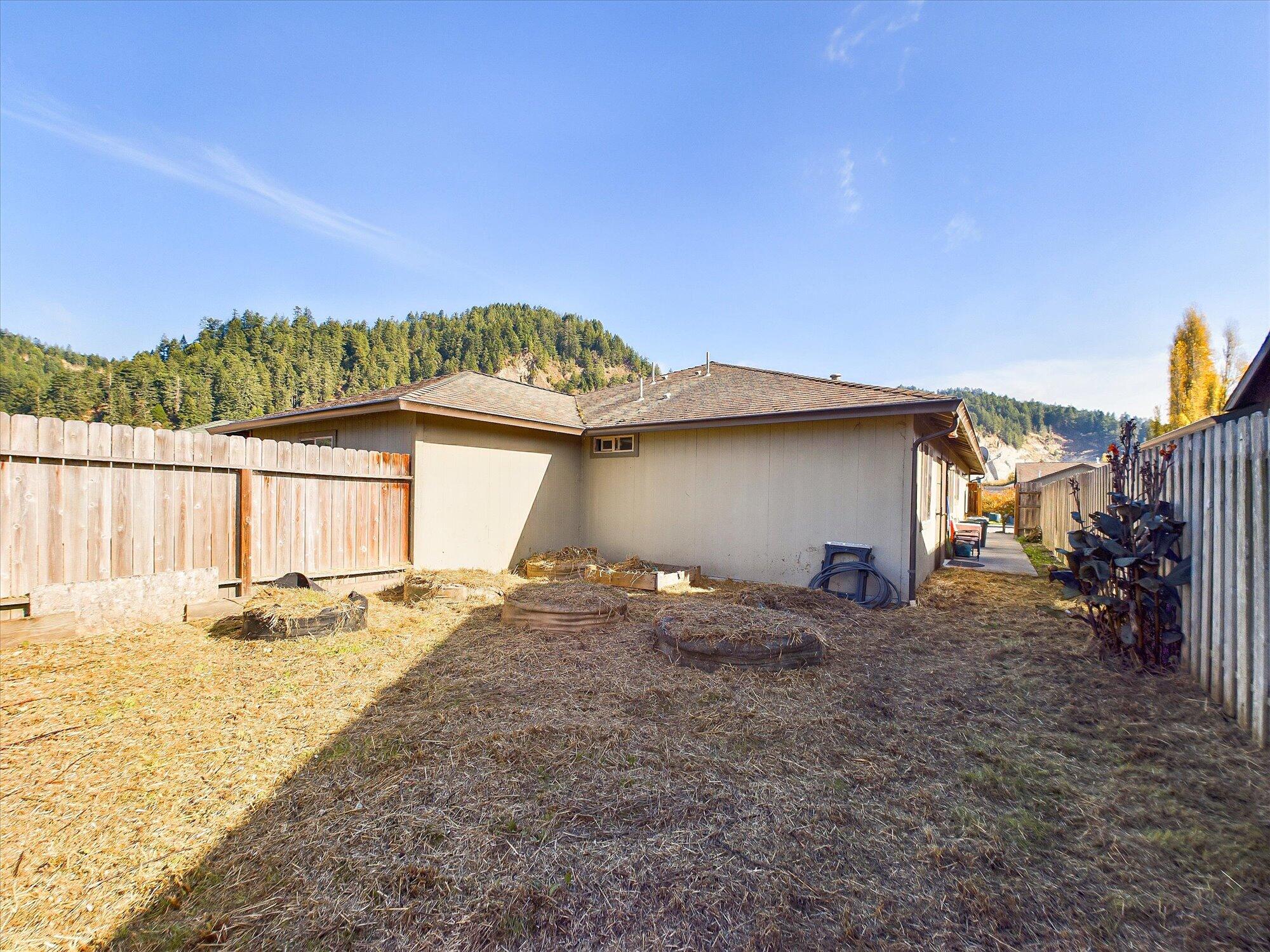 908-910 Hilda Court Rio Dell, CA 95562 - Photo 45 of 45