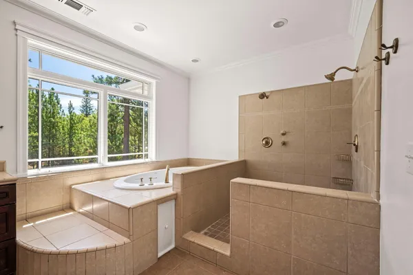 $899,000 | 6060 Keeble Lane, Camino, CA 95709