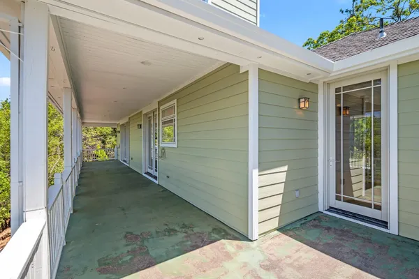 $899,000 | 6060 Keeble Lane, Camino, CA 95709