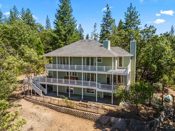 $899,000 | 6060 Keeble Lane, Camino, CA 95709