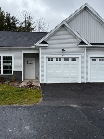 $329,900 | 6211 Blossom Ridge Circle, Ontario, NY 14519