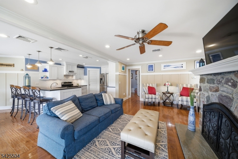 84 West Shore Road Denville, NJ 07834 - Photo 7 of 50