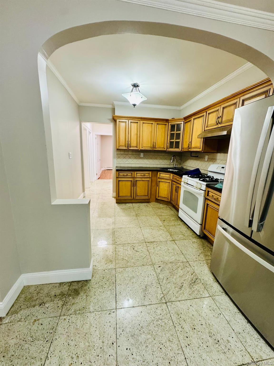 105-07 101st Road Queens, NY 11416 - Photo 7 of 12