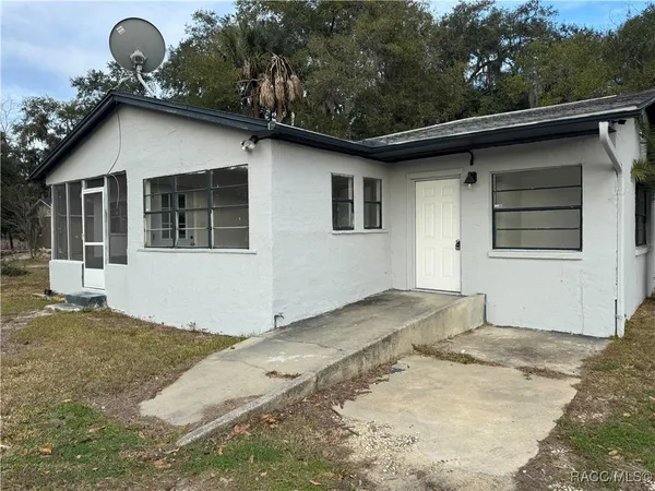 $130,000 | 557 Northeast 8th Avenue, Crystal River, FL 34428