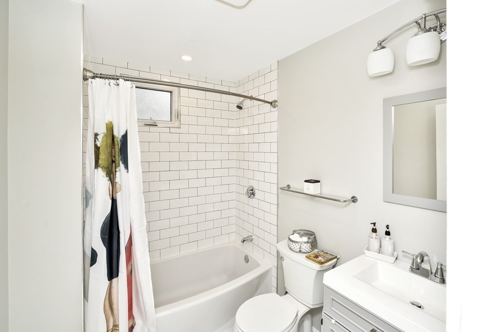 6 Cardington Street Boston, MA 02119 - Photo 28 of 42 Gallery Image 28