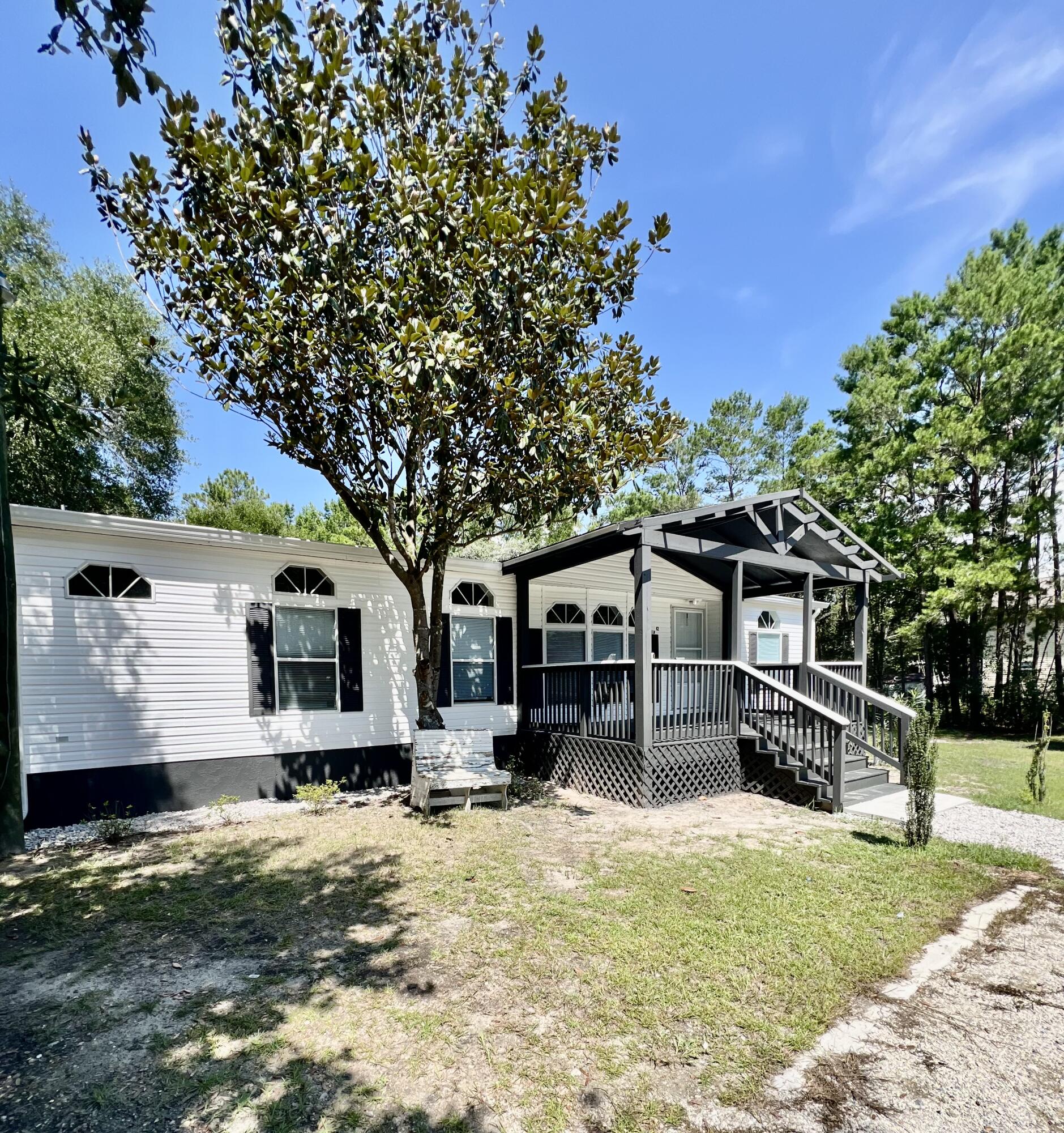42 Cypress Lane Freeport, FL 32439 - Photo 2 of 21 IMG_0390-preview