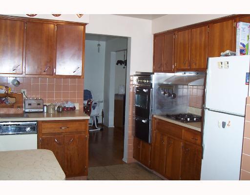 116 Crouse Road Greensburg, PA 15601 - Photo 5 of 8 Kitchen.