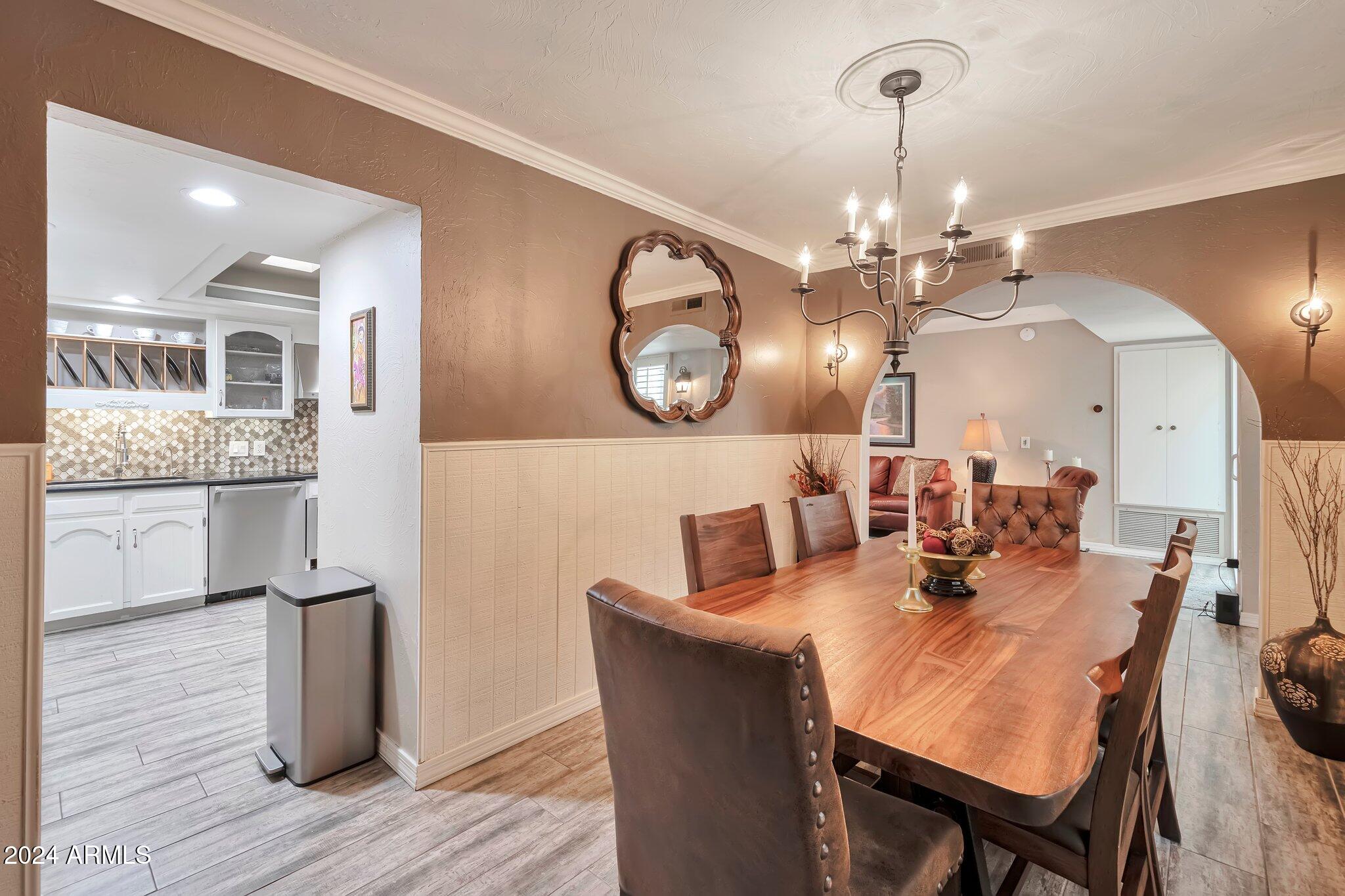 1112 North Cherry Mesa, AZ 85201 - Photo 8 of 25 Dining Room
