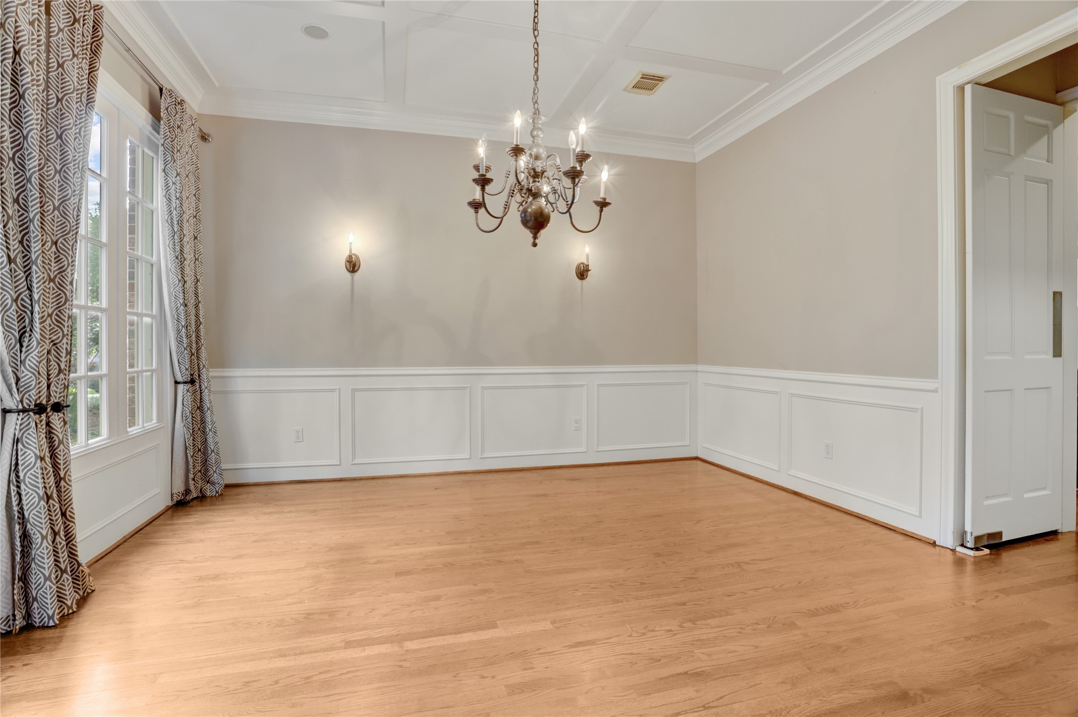 3502 Gramercy Street Houston, TX 77025 - Photo 8 of 41