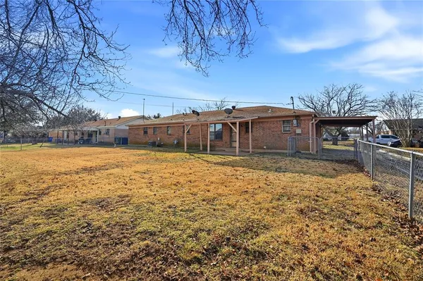 $1,650 | 306 Texoma Drive, Whitesboro, TX 76273