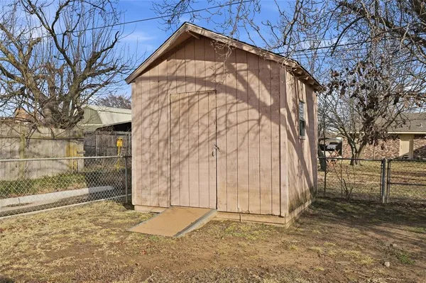 $1,650 | 306 Texoma Drive, Whitesboro, TX 76273