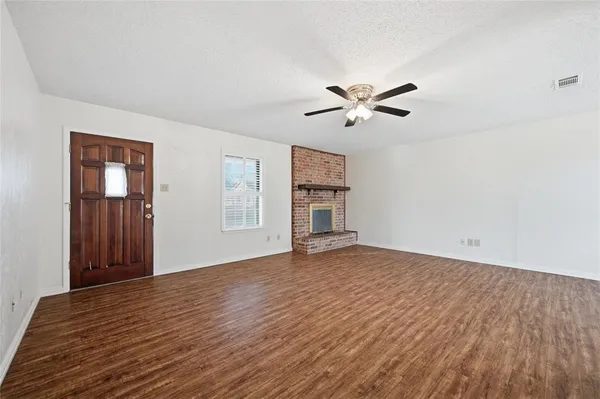 $1,650 | 306 Texoma Drive, Whitesboro, TX 76273