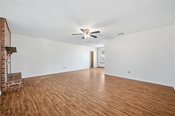 $1,650 | 306 Texoma Drive, Whitesboro, TX 76273