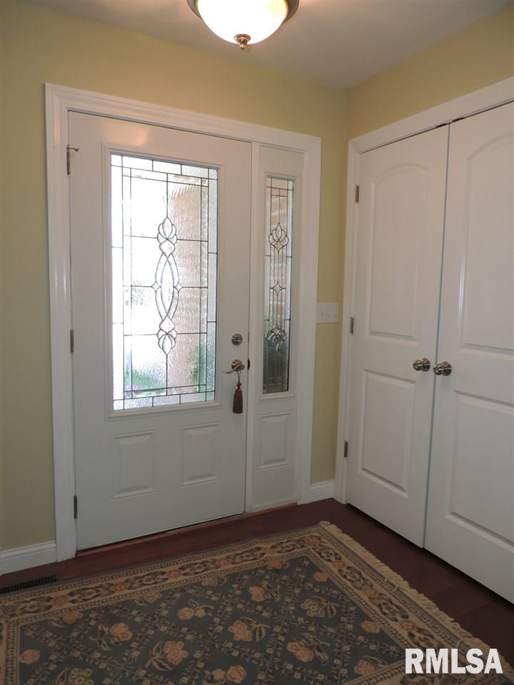 1504 Remington Road Pekin, IL 61554 - Photo 3 of 26 Gallery Image 3
