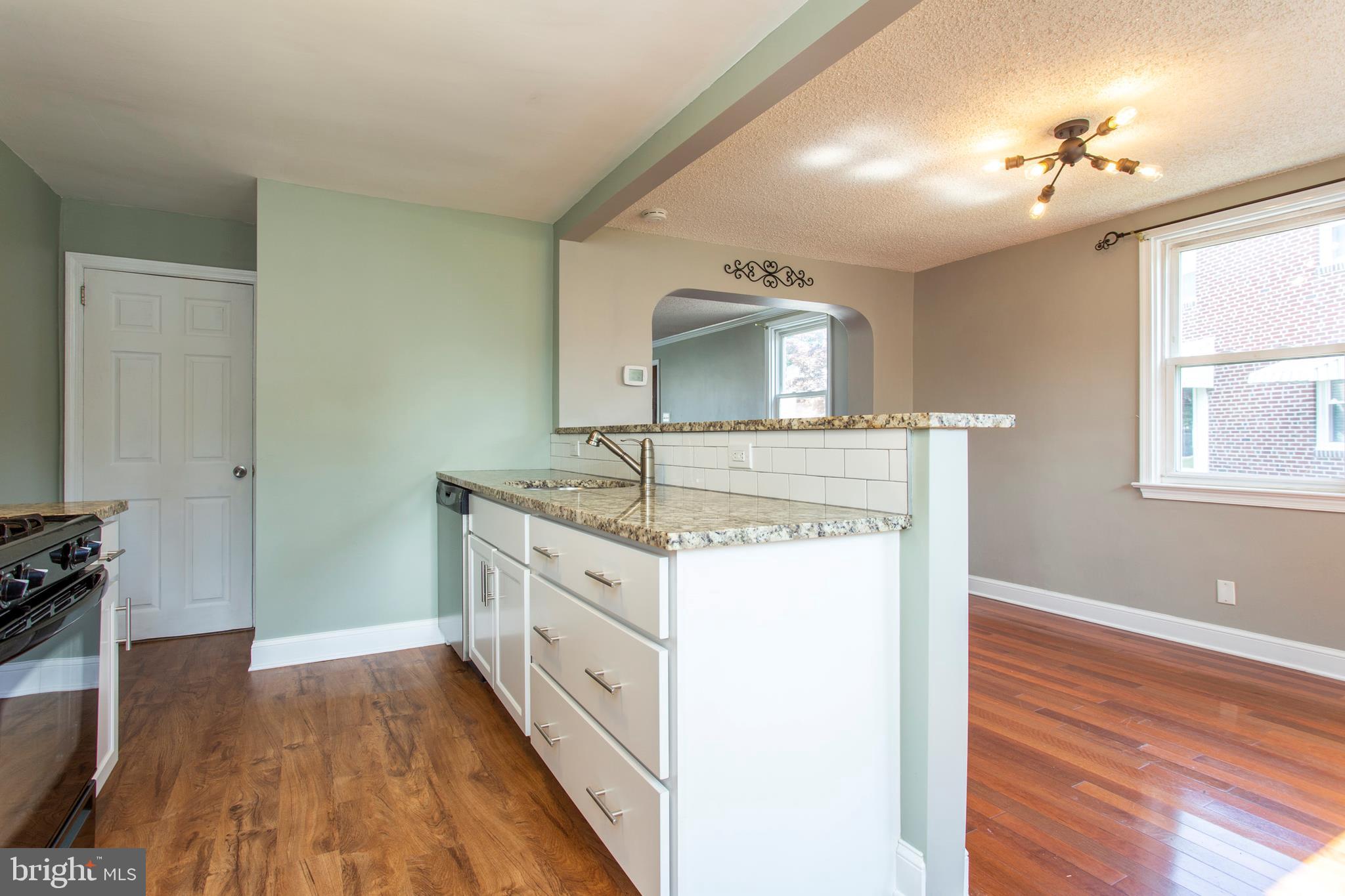 812 Colwell Road Swarthmore, PA 19081 - Photo 10 of 27 Freshly Rehabbed Kitchen