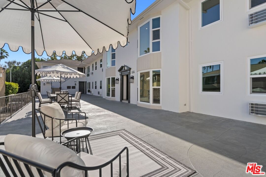 1250 North Crescent Heights Boulevard, Unit 2 West Hollywood, CA 90046 - Photo 15 of 18