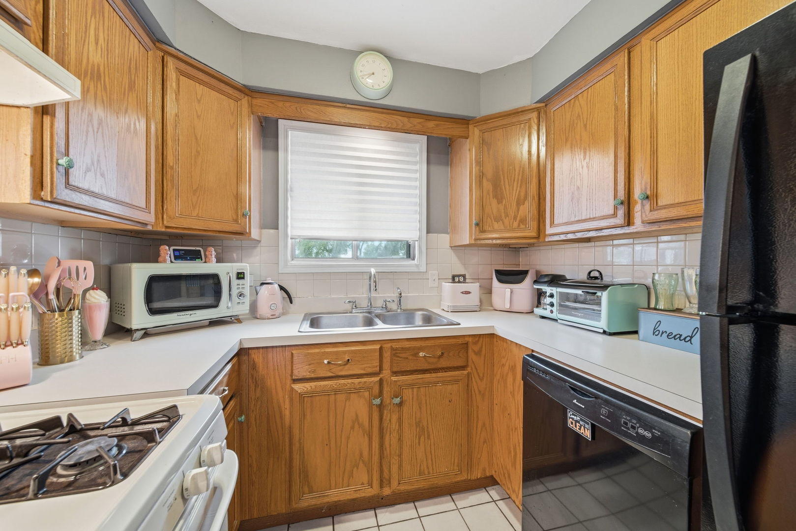 9812 Sayre Avenue, Unit 3E Chicago Ridge, IL 60415 - Photo 11 of 23