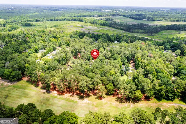 a view of a outdoor space and a lake view