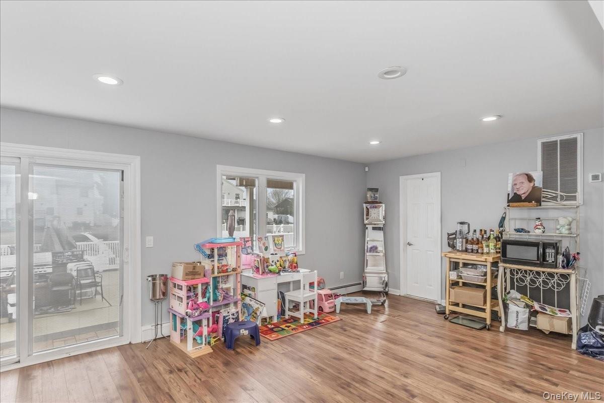 4460 Merrick Road Massapequa, NY 11758 - Photo 17 of 32