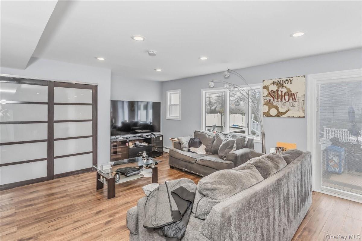 4460 Merrick Road Massapequa, NY 11758 - Photo 19 of 32