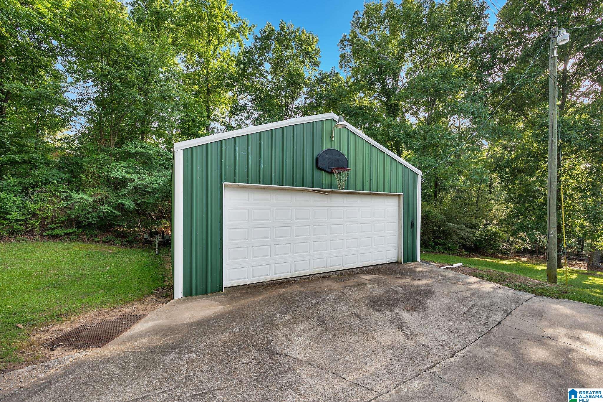 399 Mountain Top Road Warrior, AL 35180 - Photo 28 of 32