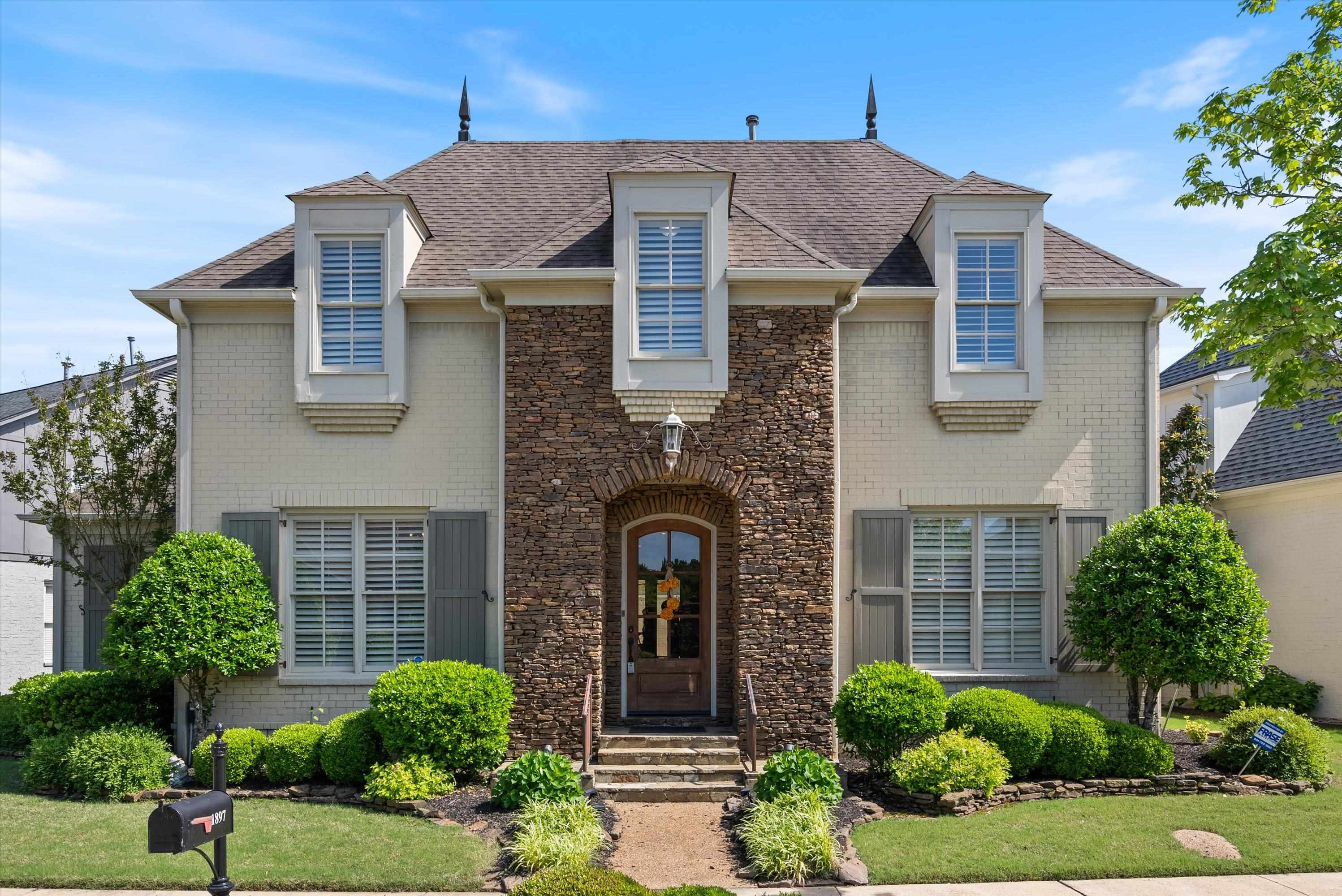 1897 Penshurst Drive Collierville, TN 38017 - Photo 1 of 40