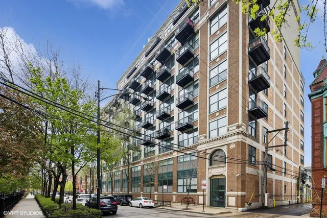 $449,000 | 221 East Cullerton Street, Unit 517, Chicago, IL 60616