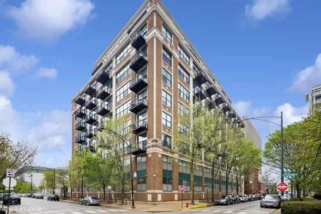 $449,000 | 221 East Cullerton Street, Unit 517, Chicago, IL 60616