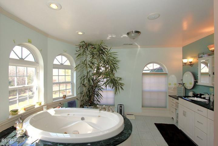 48 Kennedy Road Honesdale, PA 18431 - Photo 28 of 42