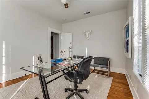 $289,900 | 517 South Vernon Avenue, Dallas, TX 75208