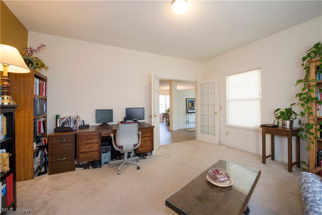 4476 Brooks Road Cleveland, OH 44105 - Photo 3 of 22
