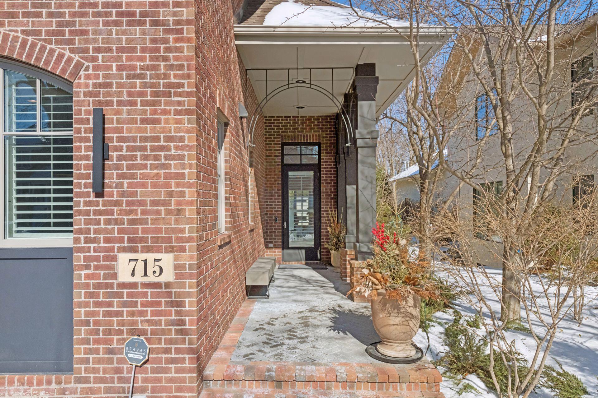 715 Rice Street East Wayzata, MN 55391 - Photo 5 of 79