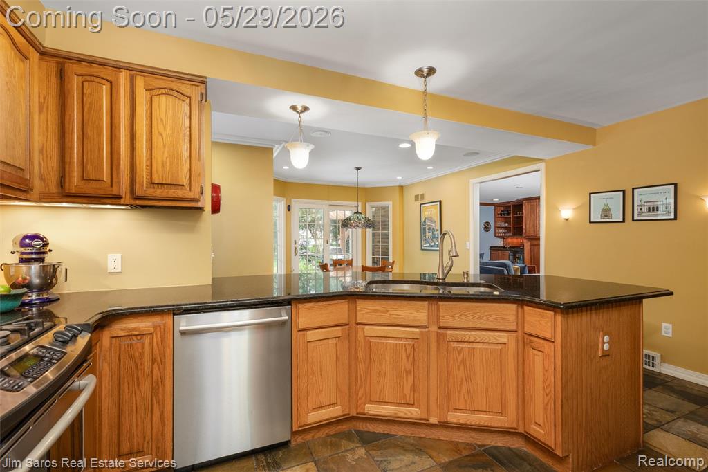 820 Westchester Road Grosse Pointe Park, MI 48230 - Photo 11 of 33
