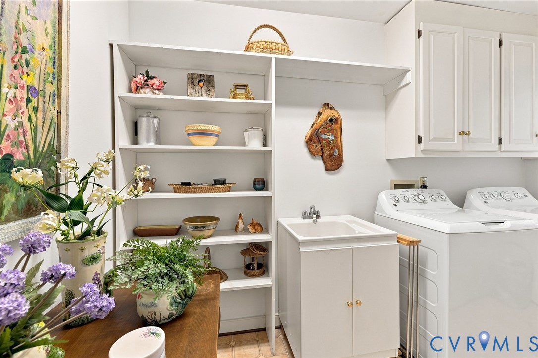 3950 Reeds Landing Circle Midlothian, VA 23113 - Photo 35 of 49 White built-in shelving, white wall-mounted cabine