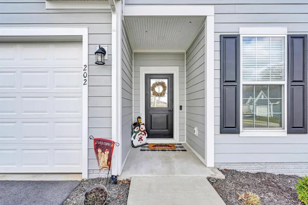 $459,995 | 202 Georgia Court Northeast, Roanoke, VA 24012