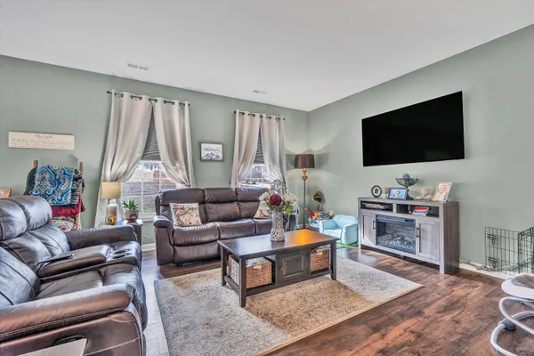 $459,995 | 202 Georgia Court Northeast, Roanoke, VA 24012