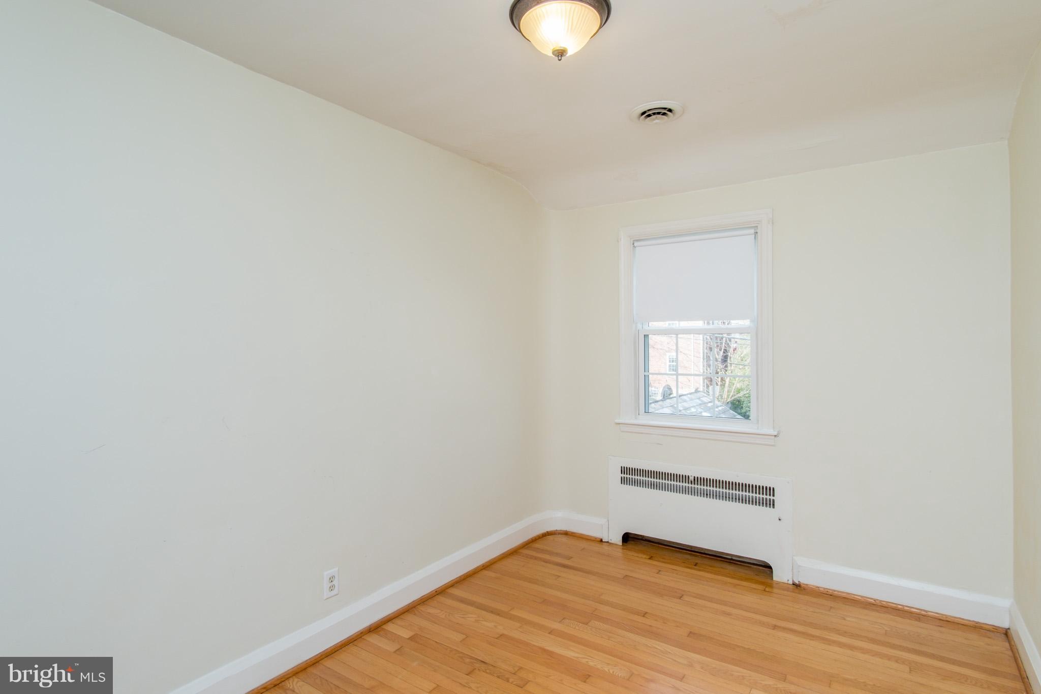 224 Murdock Road Baltimore, MD 21212 - Photo 18 of 27 Bedroom 3
