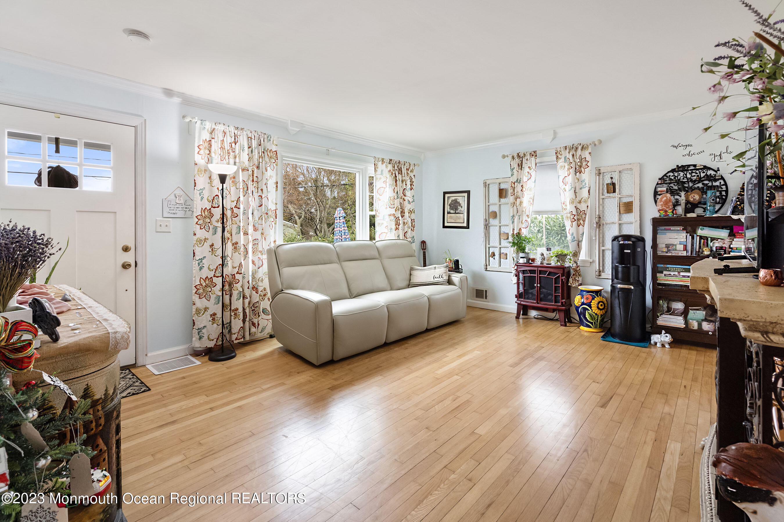 605 West Front Street Red Bank, NJ 07701 - Photo 6 of 40 605 WF.LR.2