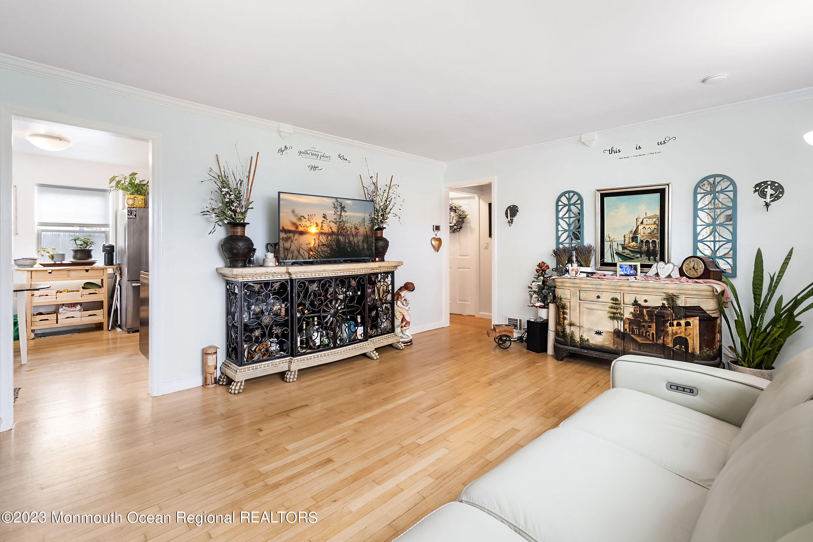605 West Front Street Red Bank, NJ 07701 - Photo 7 of 40 605 WF.LR.4