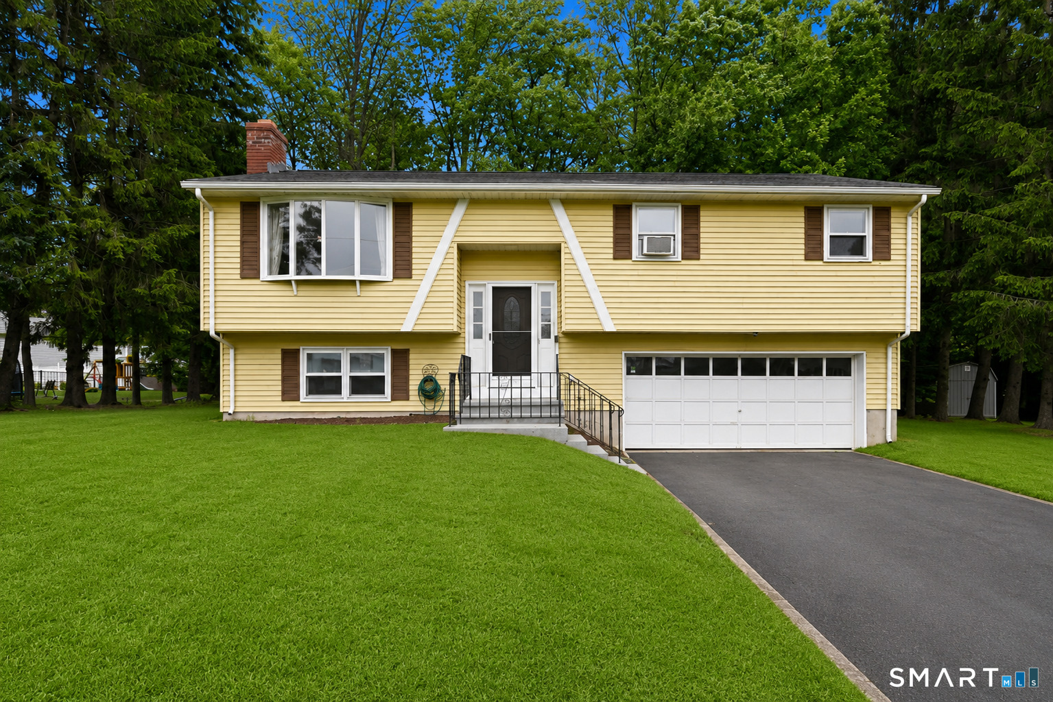 92 Indiana Street Bristol, CT 06010 - Photo 1 of 32