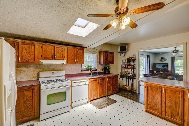 6694 Benton Road Jackson, MI 49201 - Photo 9 of 59 Photo 9