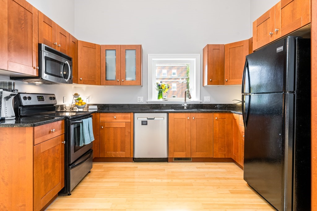 28 Broad Street, Unit 207 Marlborough, MA 01752 - Photo 17 of 41