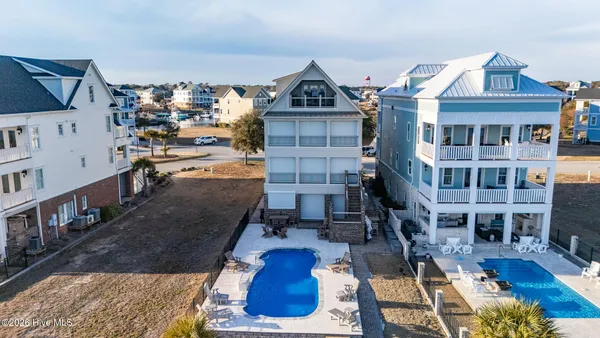 $2,585,000 | 227 Back Street, Newport, NC 28570