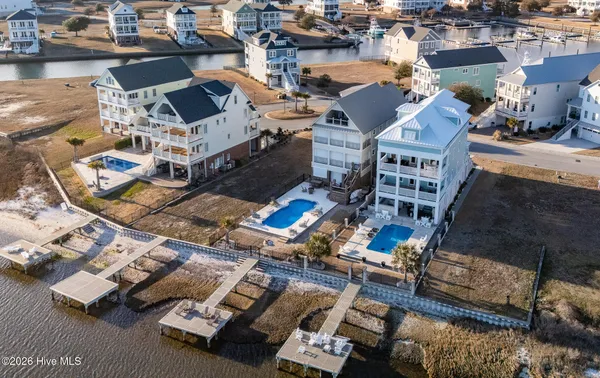 $2,585,000 | 227 Back Street, Newport, NC 28570