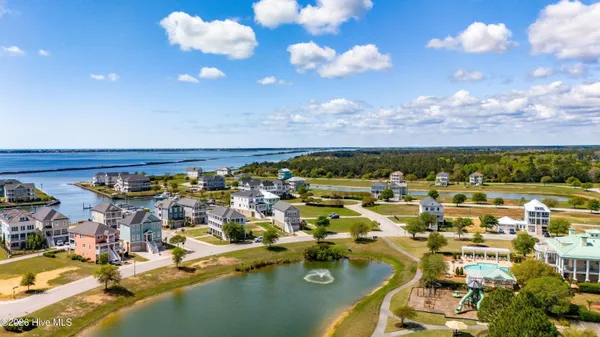 $2,585,000 | 227 Back Street, Newport, NC 28570