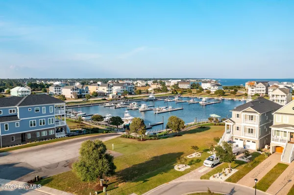 $2,585,000 | 227 Back Street, Newport, NC 28570
