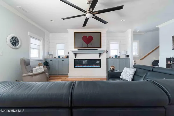$2,585,000 | 227 Back Street, Newport, NC 28570