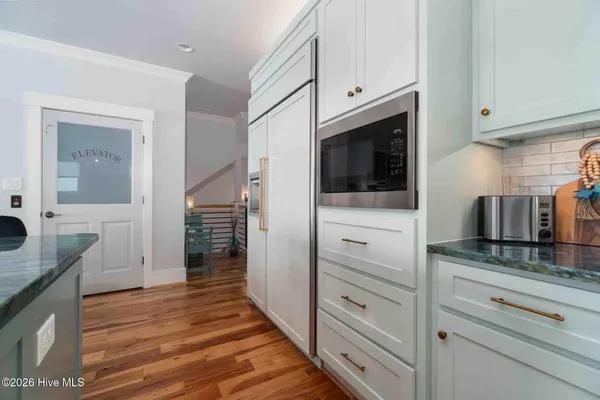 $2,585,000 | 227 Back Street, Newport, NC 28570