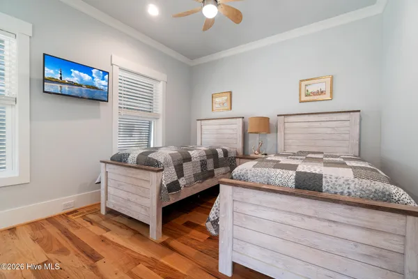 $2,585,000 | 227 Back Street, Newport, NC 28570